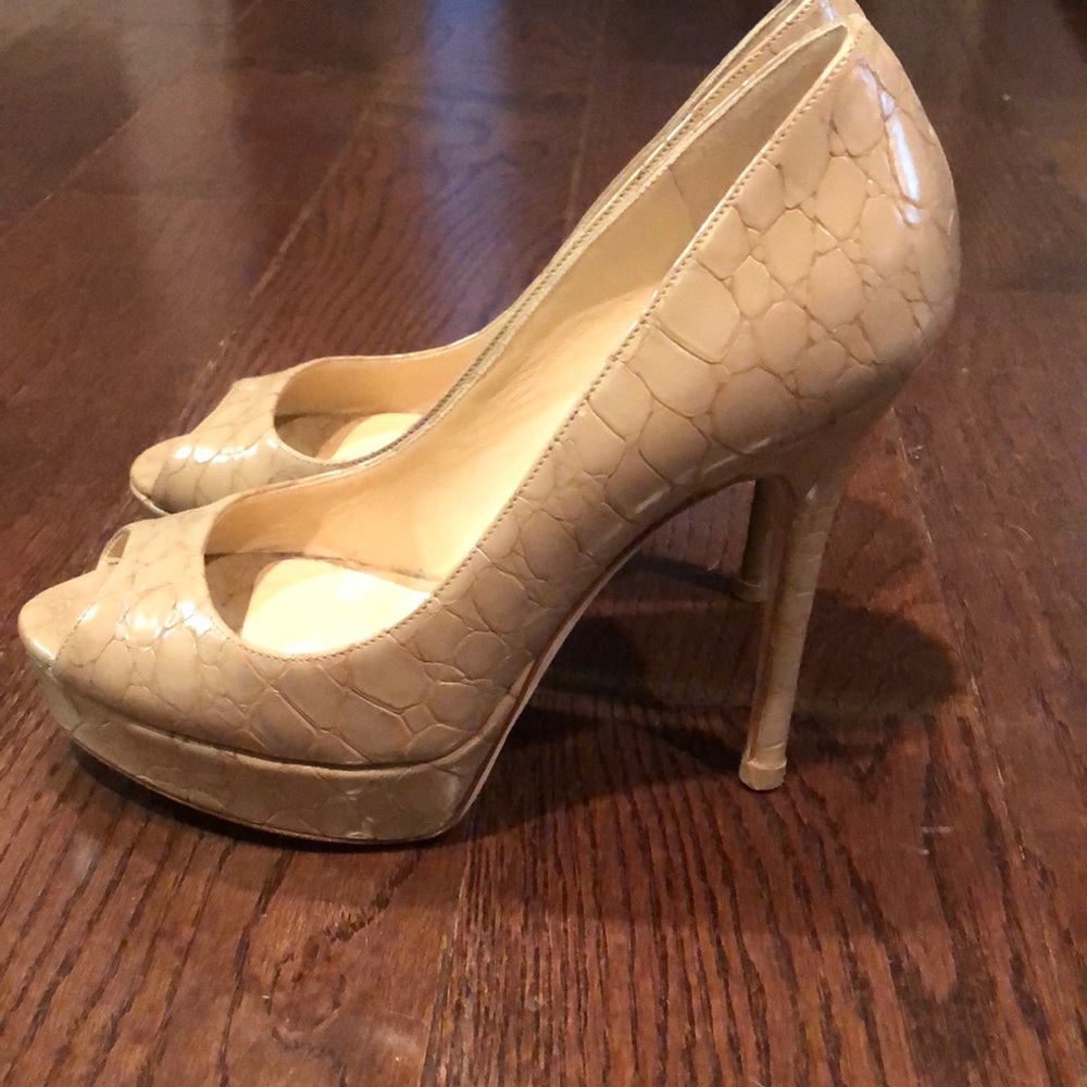 Shoes - Picture 2 of 3